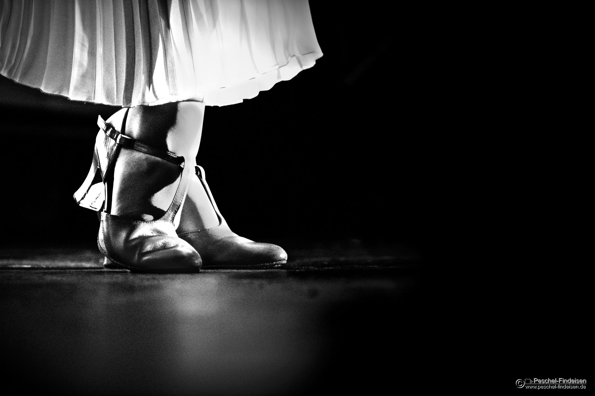Dancing Dancing